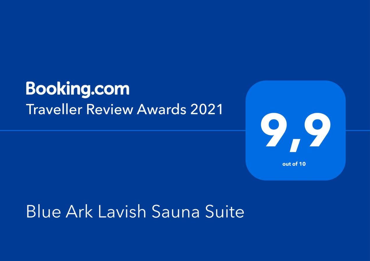 Blue Ark Lavish Sauna Suite เอเธนส์ ภายนอก รูปภาพ
